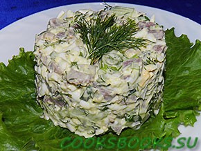 Мясной салат с огурцом