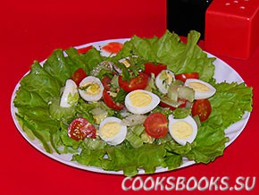 Салат с сельдереем, перепелиными яйцами и помидорами