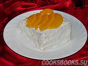 Ванильные пирожные с персиками