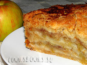 Насыпной пирог с яблоками и корицей