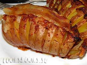 Картофель запечённый с беконом и чесноком