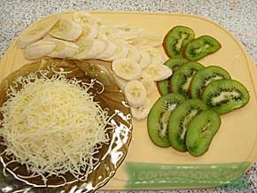 Куриные грудки запечённые с бананом и киви, фото рецепта