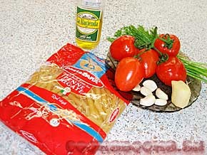 Паста с помидорами, имбирём и чесноком